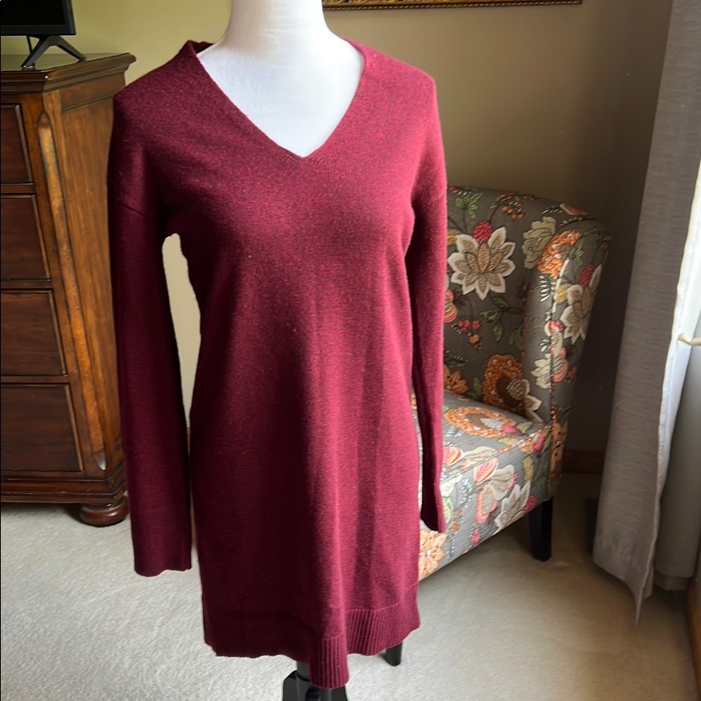 Theory Burgundy V-Neck Long Sleeve Sweater Dress